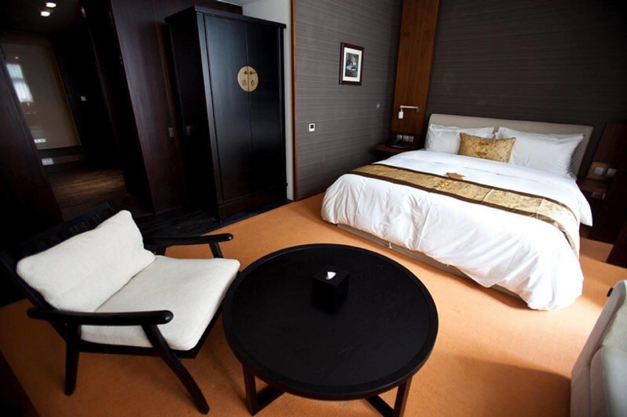 Hotel Momc Пекін Екстер'єр фото